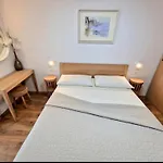 Apartments Cerin