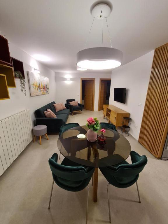 Apartman Cerin *